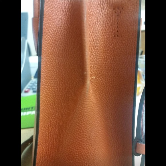 Michael Kors purse - Picture 4 of 4